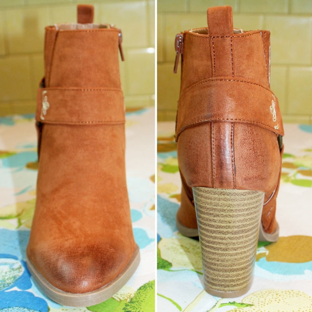 ⚡LAST PAIR!⚡ Embroidered & Harness Ankle Boot NIB - Picture 4 of 8